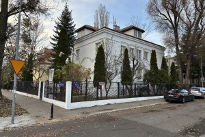 YUNUS EMRE VAKFI VARŞOVA BİNASI RETORASYON UYGULAMASI VE TEŞRİFATIN YAPILMASI İŞİ